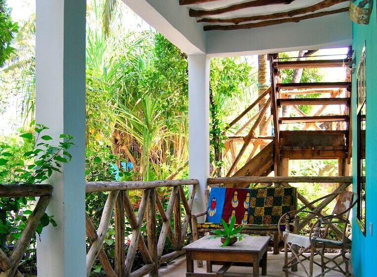 Quarto Familiar, Sagando Bungalows