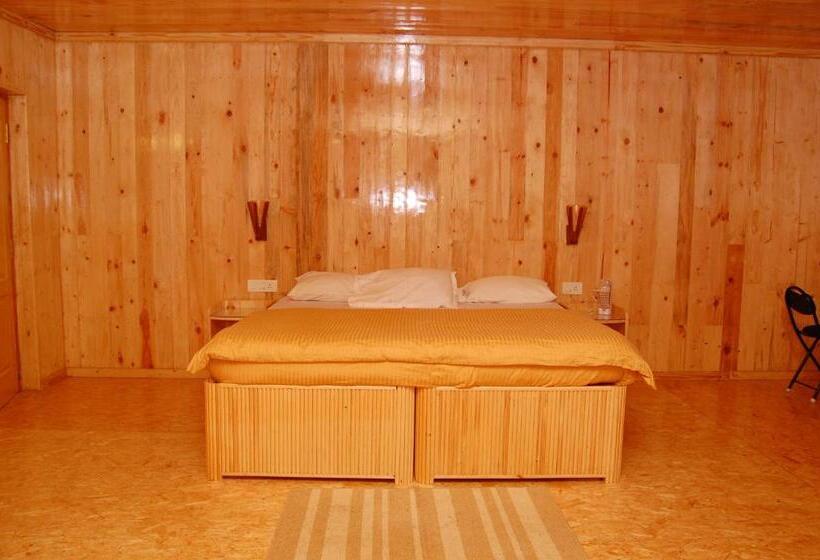 带大床的套房, Surya Holidays Kodaikanal