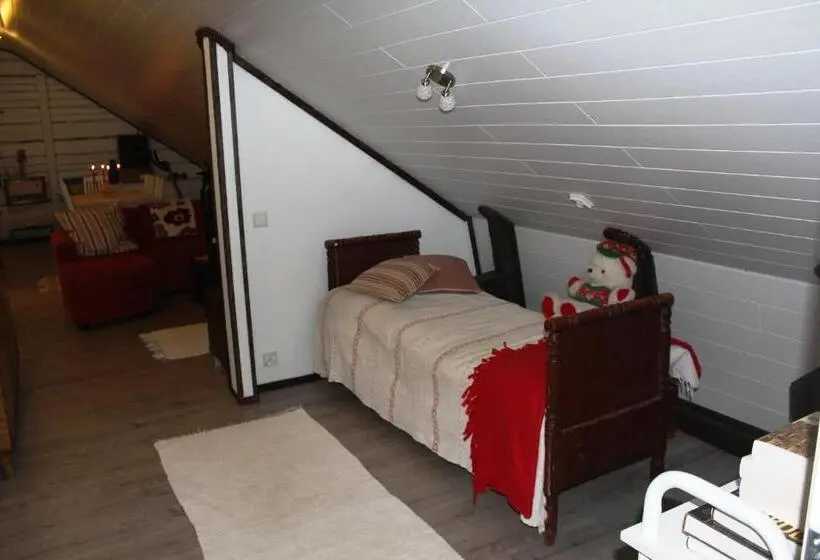 1 Bedroom Penthouse Apartment, Wanha Autti Camping Rovaniemi