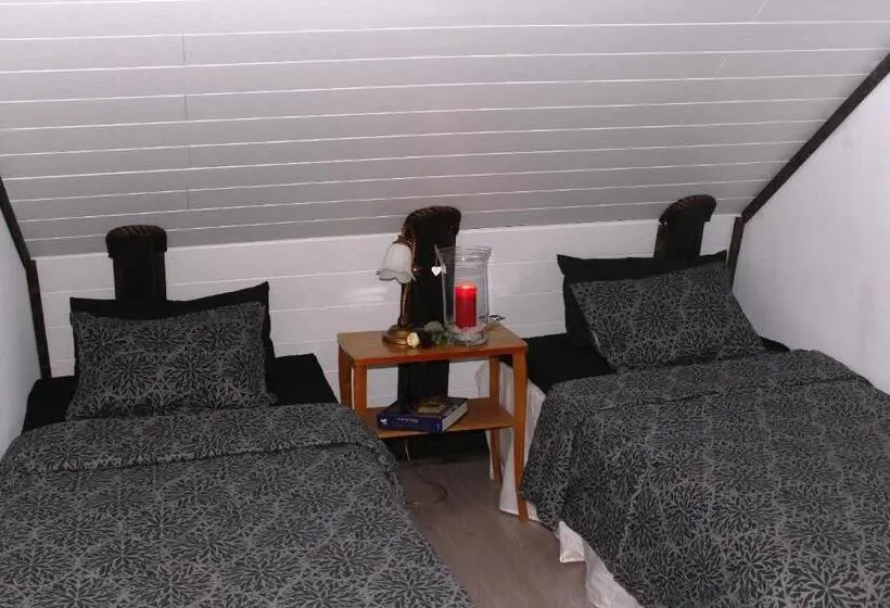 1 Bedroom Penthouse Apartment, Wanha Autti Camping Rovaniemi