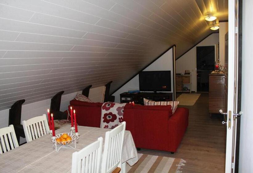 דירת פנטהאוז 1 חדרי שינה, Wanha Autti Camping Rovaniemi