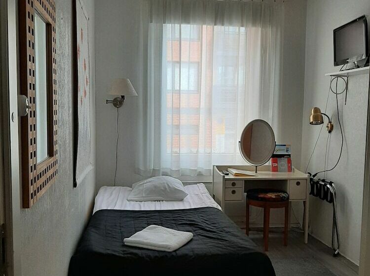 バスルーム共有のシングルスタンダード, Hostel River