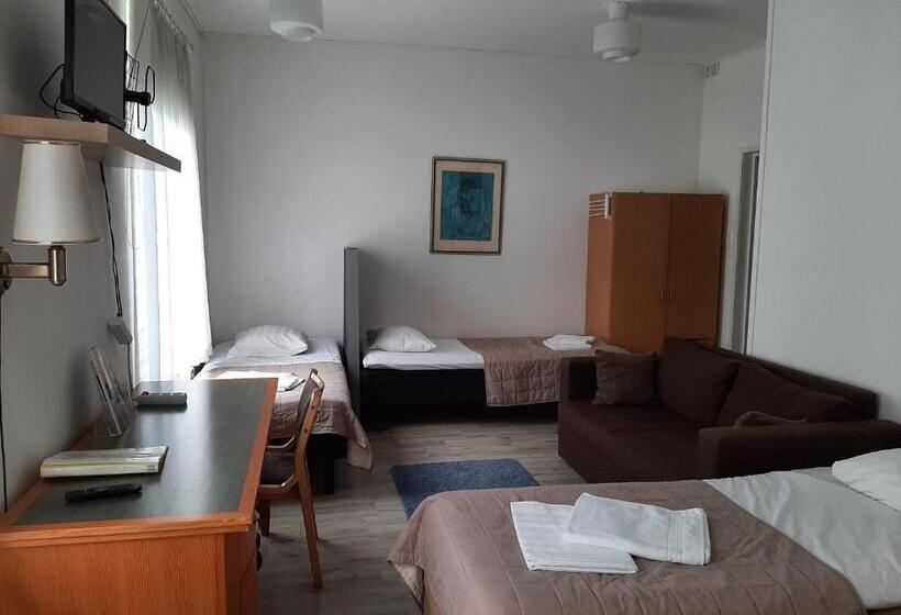 패밀리 룸, Hostel River