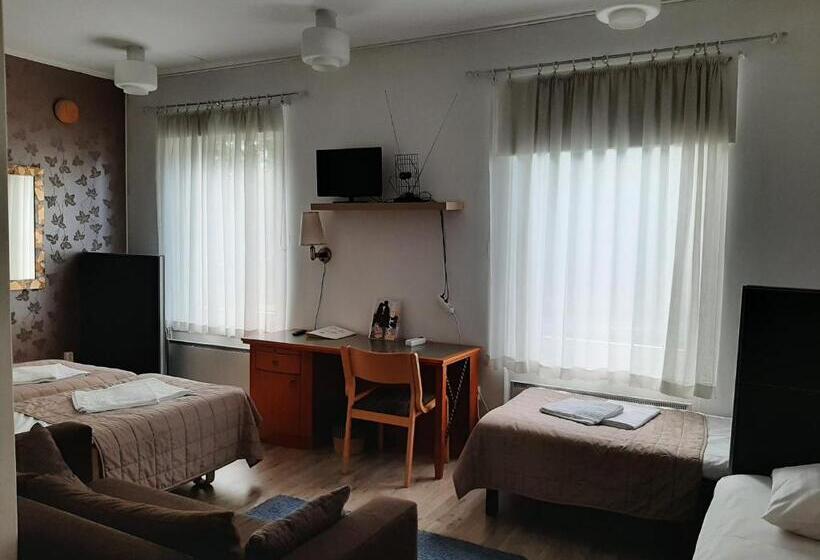 ファミリールーム, Hostel River