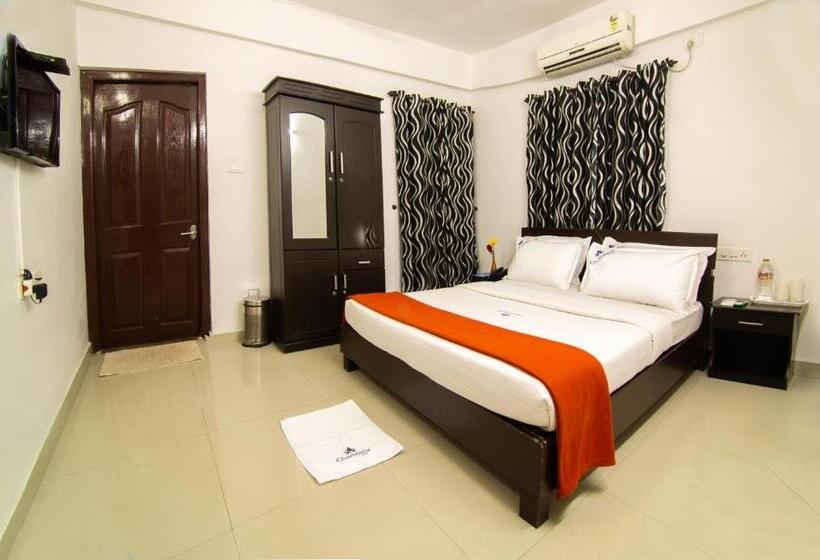 غرفة ديلوكس, Chandana Inn