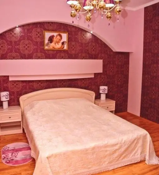 Superior Junior Suite, Coliseum