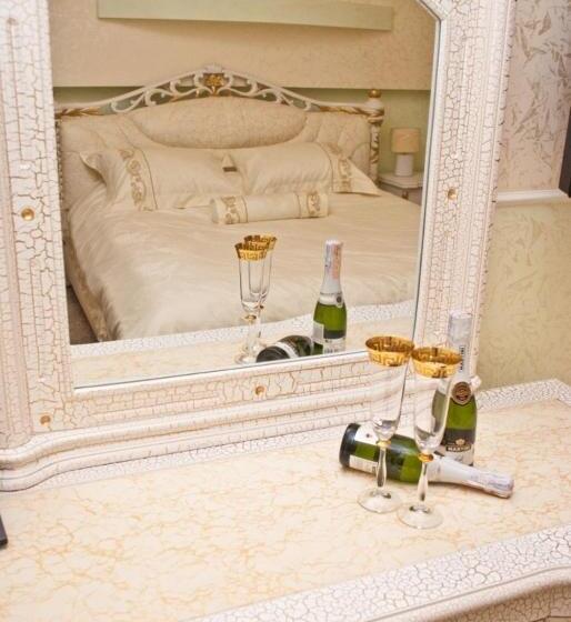 수피리어 스위트, Coliseum