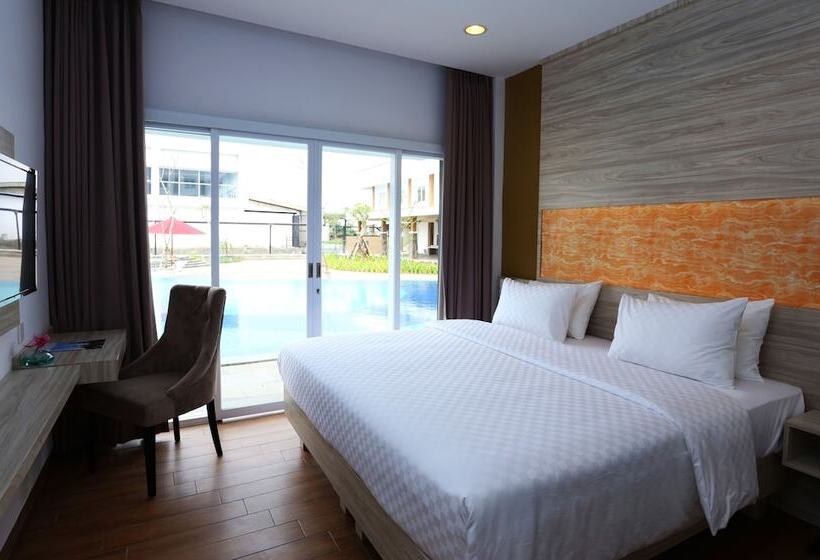 Номер Deluxe, Akshaya Hotel Karawang