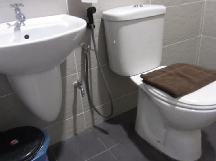 디럭스 패밀리 룸, Radiant