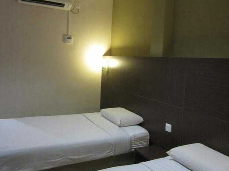 디럭스 패밀리 룸, Radiant