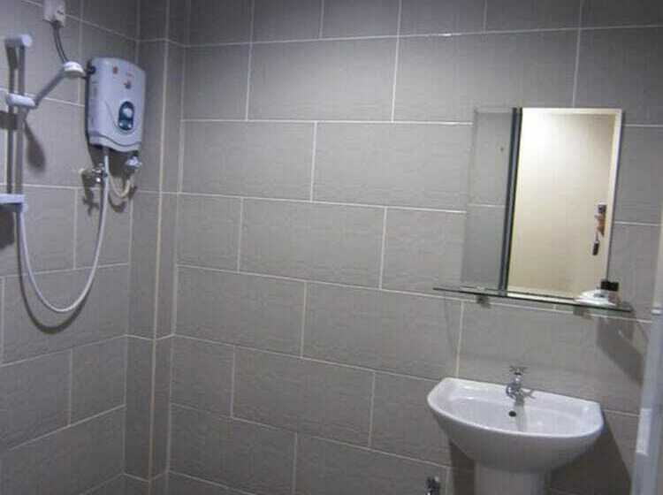 디럭스 패밀리 룸, Radiant