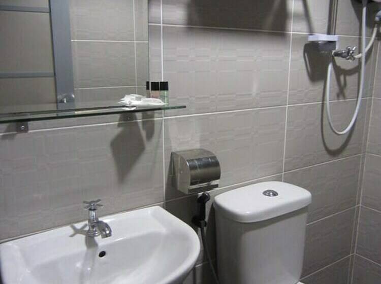 디럭스 패밀리 룸, Radiant