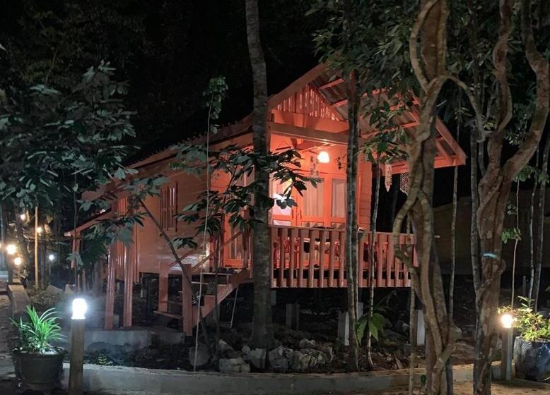 スタンダードルーム, The Wavy Sailor Bungalow S