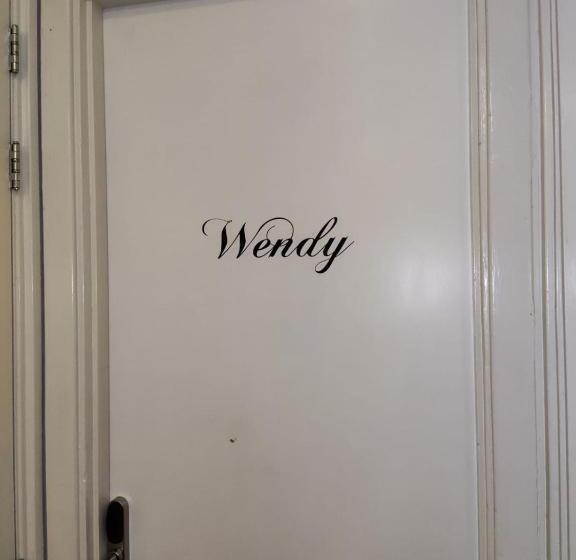 Quarto Economy, Thuis Bij Schell