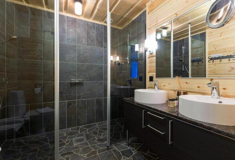 수피리어 스위트, Ylläshumina