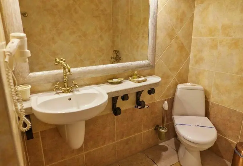 Habitació Àtic, Zdybanka
