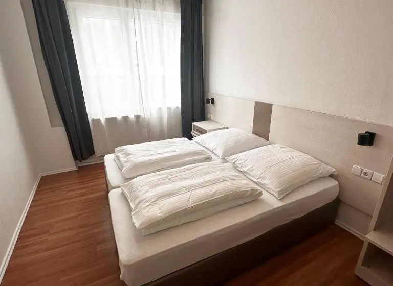 スタンダードルーム, Benztown Hotel Gästehaus