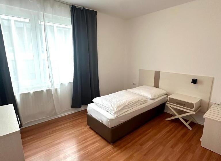 スタンダードシングルルーム, Benztown Hotel Gästehaus