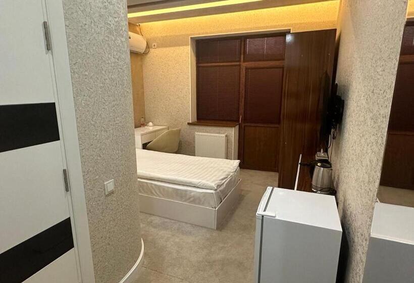 Chambre Standard Individuelle, Ohu Palace