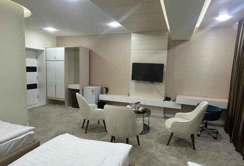 Chambre Triple Standard, Ohu Palace