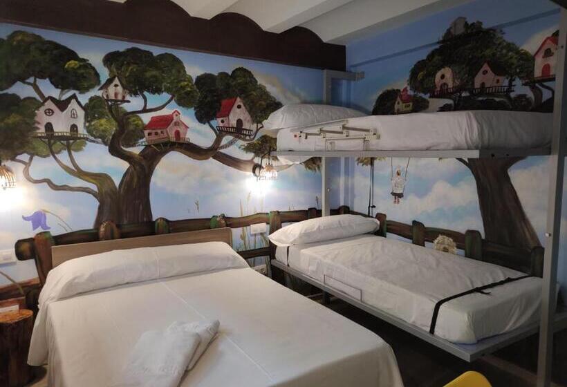 Четырехместный Номер Deluxe, Familyhostelpinto