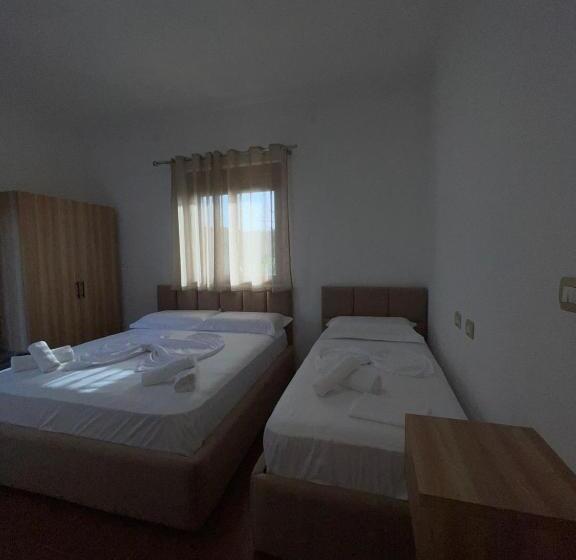 اتاق خانوادگی, Prela S Rooms