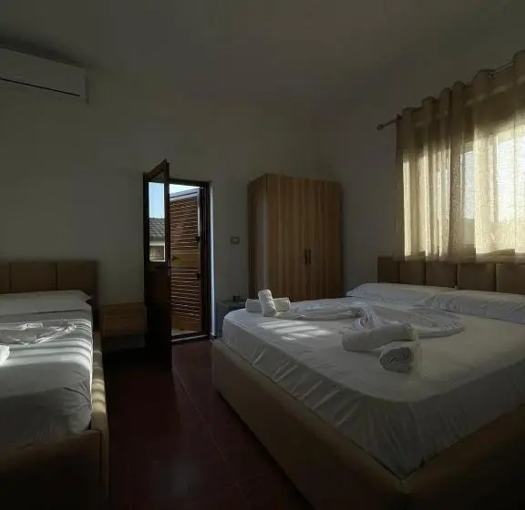 Pokój Rodzinny, Prela S Rooms
