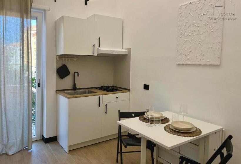 バルコニー付きデラックスルーム, Turchetti S Rooms