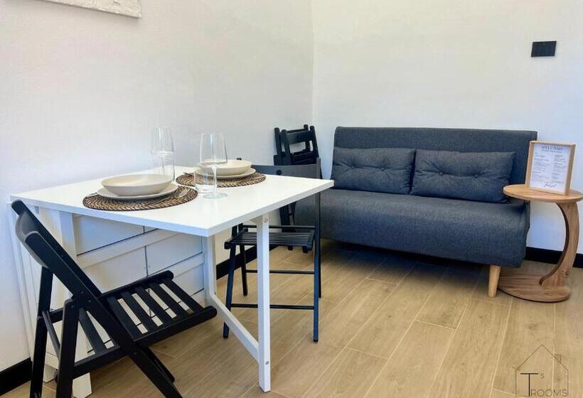 バルコニー付きデラックスルーム, Turchetti S Rooms