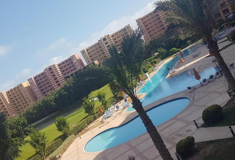 آپارتمان 1 خوابه با چشمانداز استخر, Porto Golf Marina