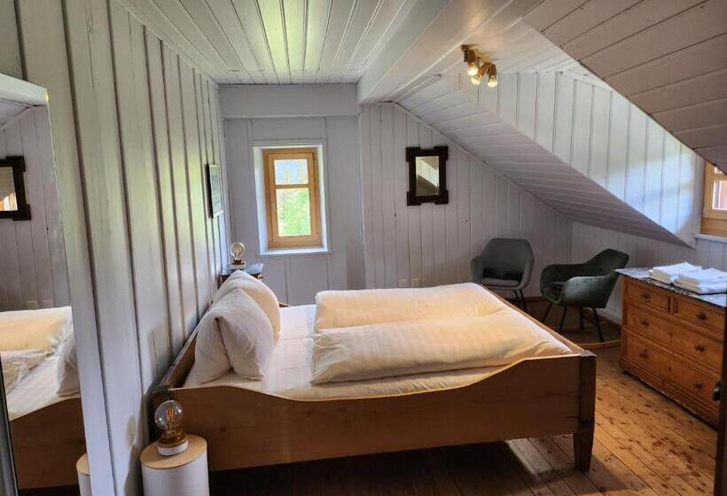 غرفة قياسية مطلّة علي البحيرة, Gasthaus Crestasee