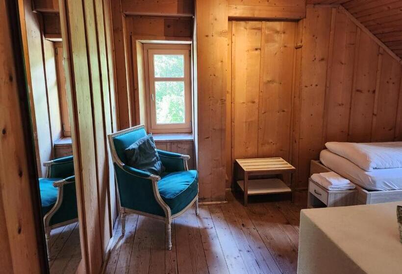 غرفة إقتصادية, Gasthaus Crestasee