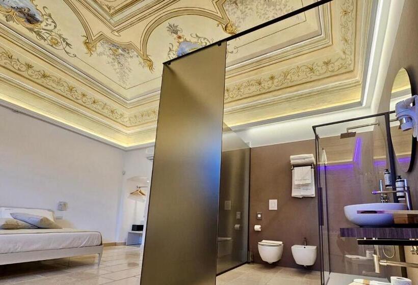اتاق استاندارد با وان آب گرم, Relais La Muraglia   Luxury Rooms