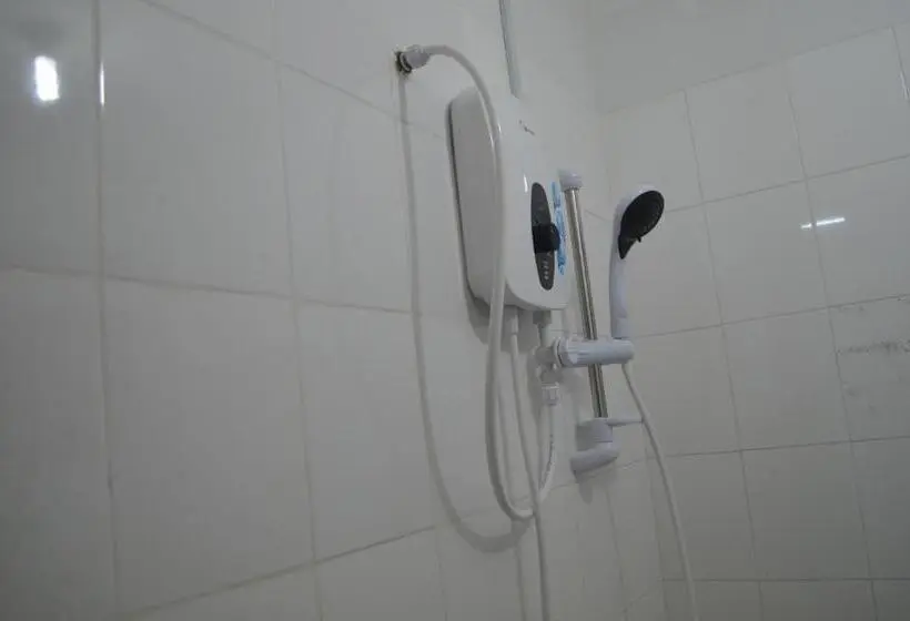 スタンダードルーム, D Bj Motel