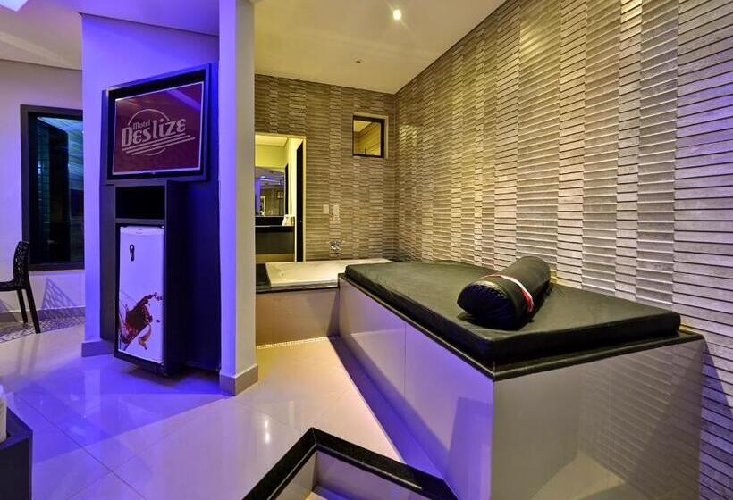 סוויטה דלוקס, Deslize Motel 4