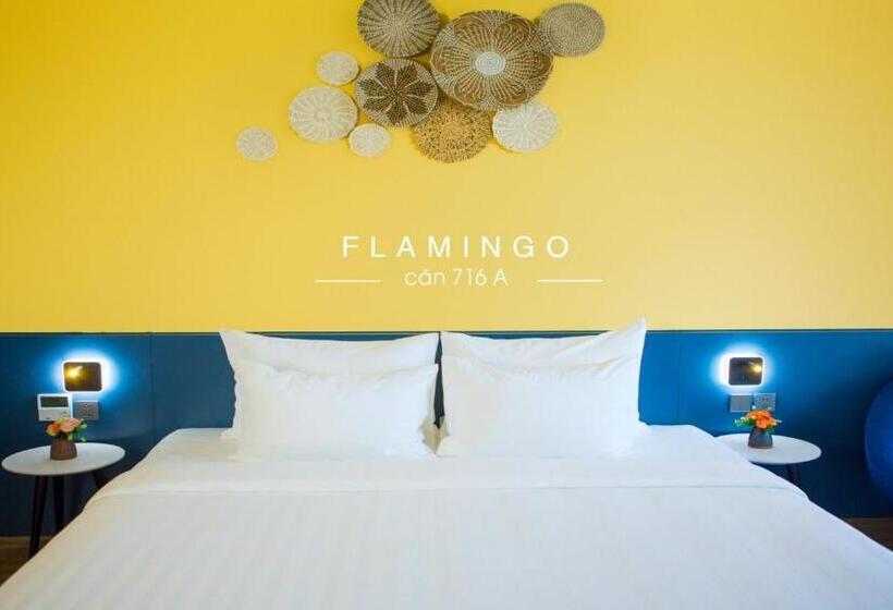 استودیو استاندارد با تخت کینگ, Flamingos Hải Tiến