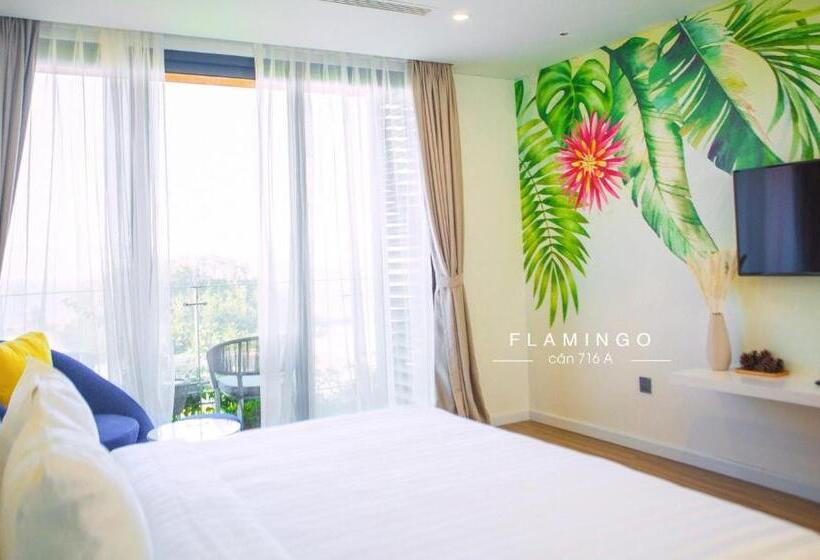 استودیو استاندارد با تخت کینگ, Flamingos Hải Tiến