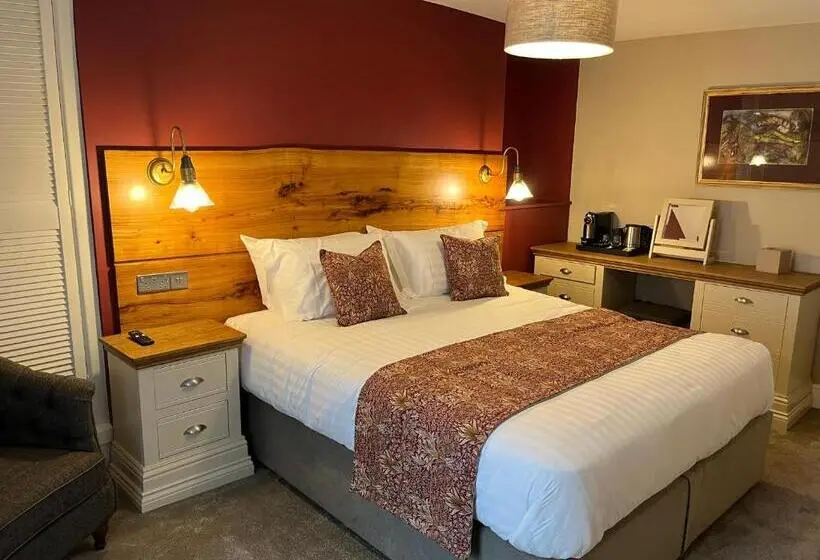 キングサイズベッドのデラックスルーム, The Castle Coaching Inn