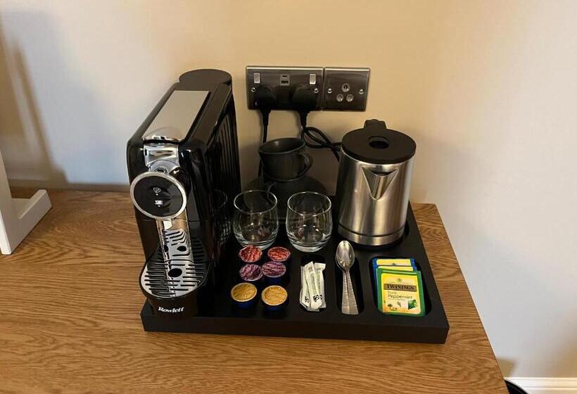 Номер Deluxe Кровать Кинг, The Castle Coaching Inn