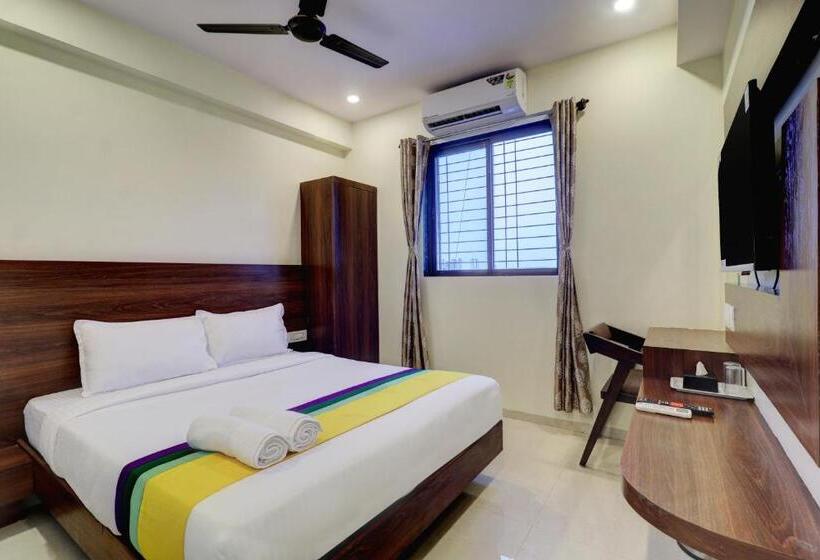 اتاق لوکس, Victoria Park   Masjid Bandar