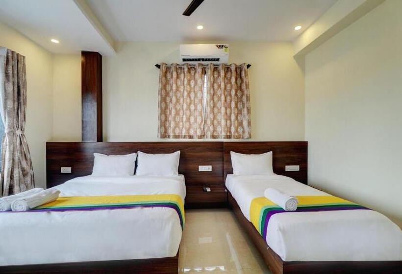 اتاق لوکس سه تخته, Victoria Park   Masjid Bandar