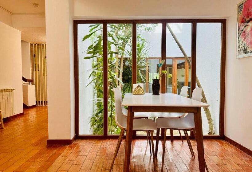 اتاق استاندارد با تخت بزرگ, Aomo Art Space Hostel