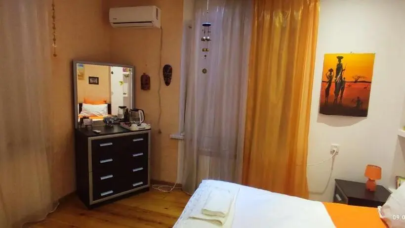 اتاق استاندارد با سرویس بهداشتی مشترک, Kuki House