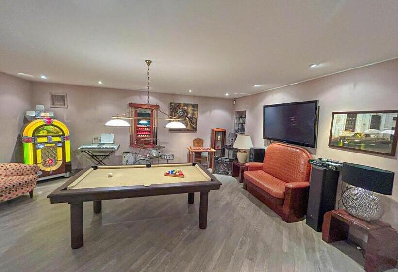 비즈니스룸, Refuge élégance   Spacieux, Cinéma, Billard