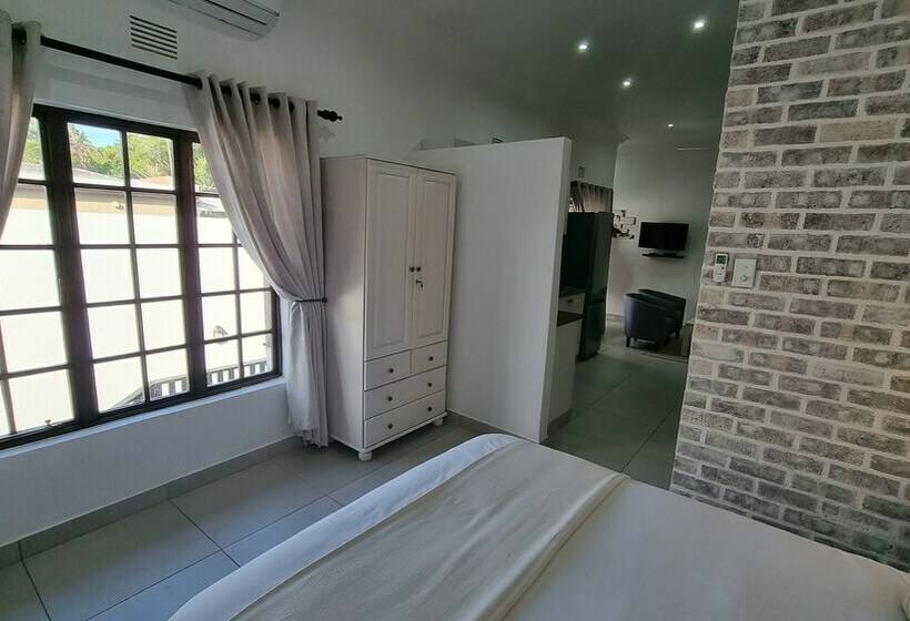 带一卧室的室内套房, Leopard Tree Lodge