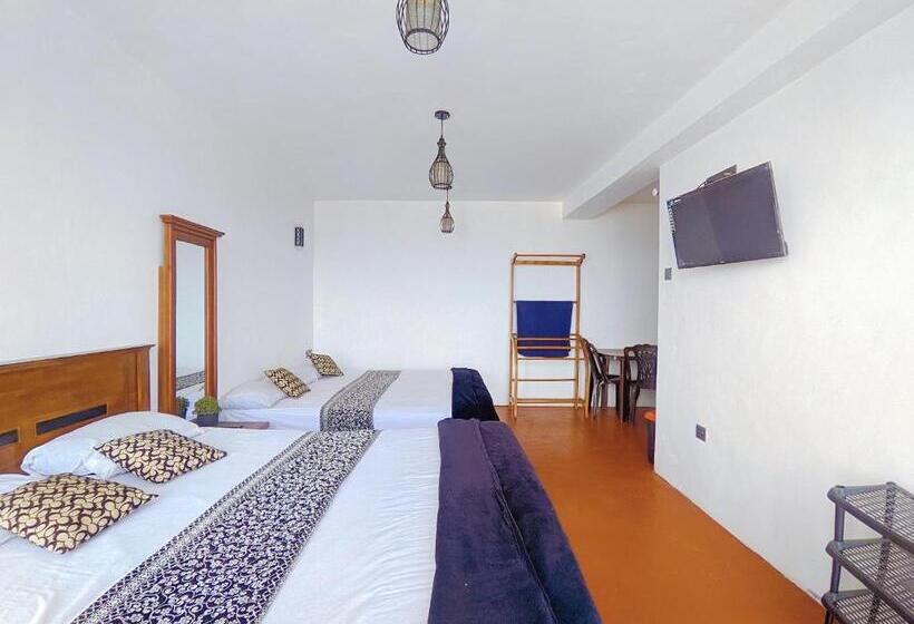 Quarto Familiar Deluxe, White Home