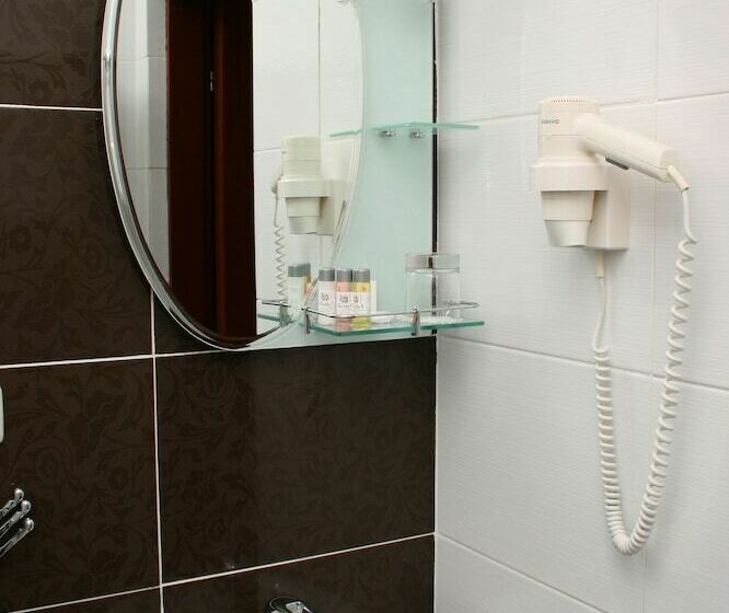 プレミアムルーム, Premier Hotel Shafran