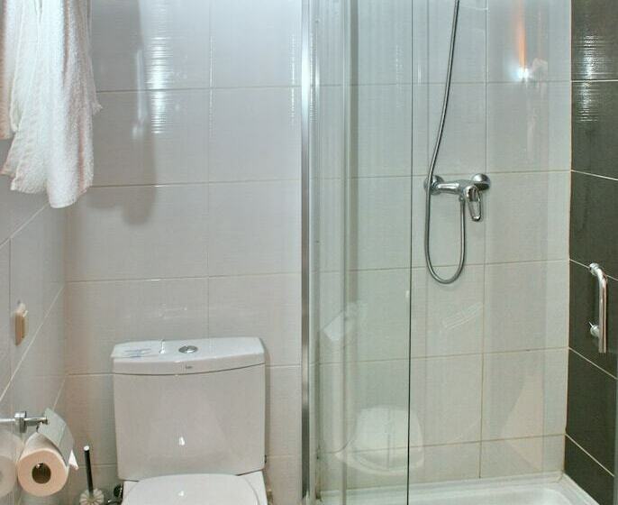 プレミアムルーム, Premier Hotel Shafran