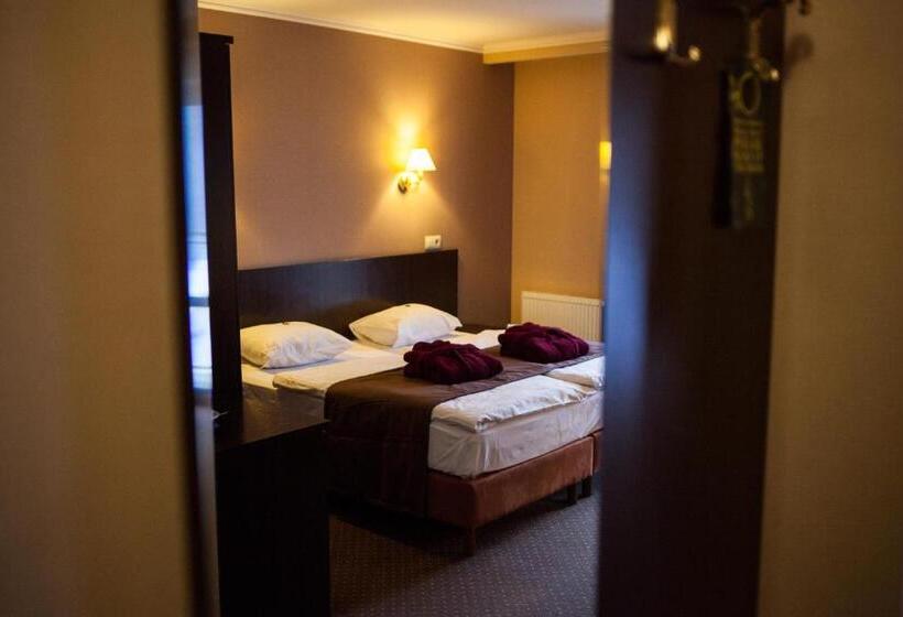 غرفة قياسية مزودة بجاكوزى, Romantik Spa