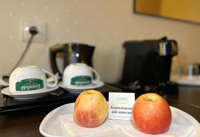 جناح جونيور, Romantik Spa